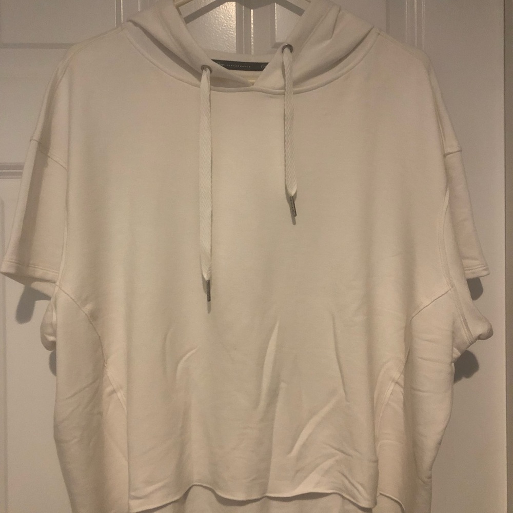 SS Light sweatshirt - NWOT